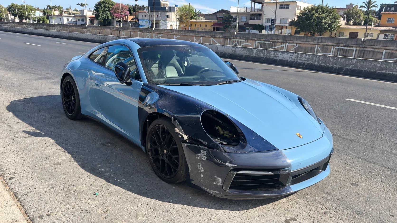 Porsche 911 Carrera — Recuperação da Frente - antes